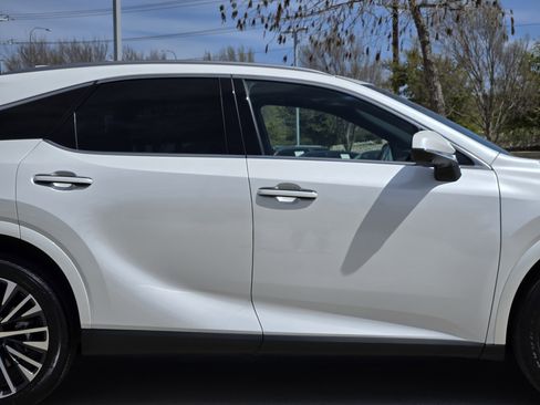 Used 2025 Lexus RX 350 Premium Plus w/ Convenience Package image 8