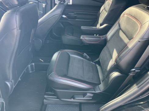 Used 2023 Ford Explorer ST-Line w/ Class IV Trailer Tow Package image 14