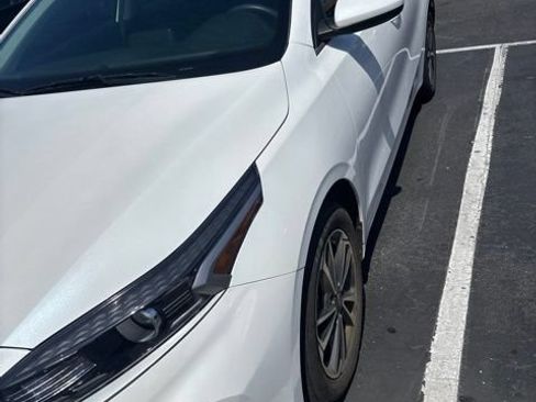 Certified 2024 Kia Forte LXS FWD image 1