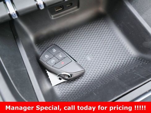 New 2026 GMC Terrain AT4 w/ Convenience Package III image 23