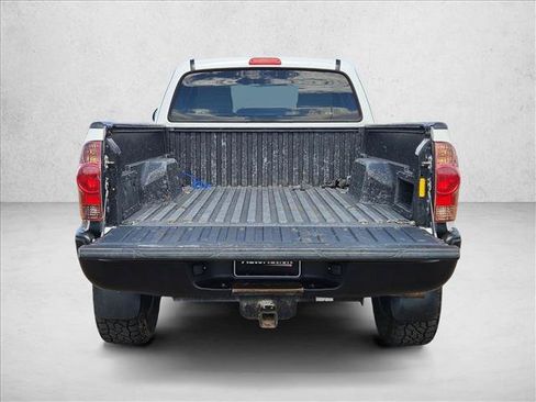 Used 2014 Toyota Tacoma PreRunner w/ Convenience Package RWD image 6