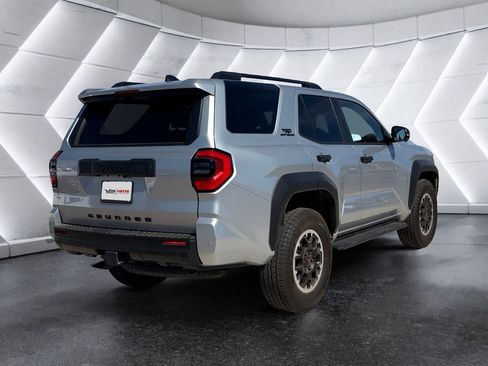 Used 2025 Toyota 4Runner TRD Off-Road Premium image 4