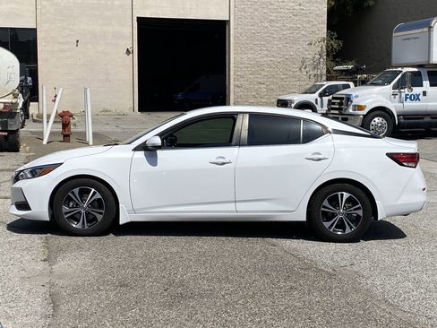 Certified 2022 Nissan Sentra SV FWD image 3