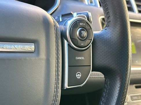 Used 2017 Land Rover Range Rover Sport HSE Dynamic image 29