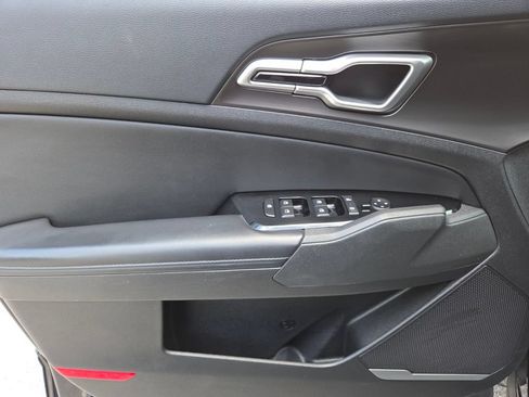 Used 2023 Kia Sportage EX FWD image 30