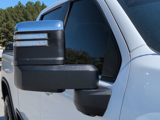 Used 2020 Chevrolet Silverado 2500 LTZ AWD/4WD image 13