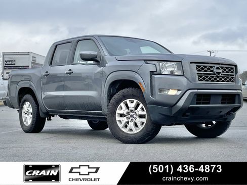 Used 2022 Nissan Frontier SV image 1