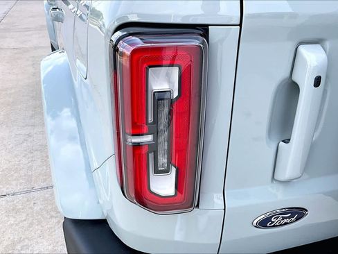 Used 2024 Ford Bronco Outer Banks image 25