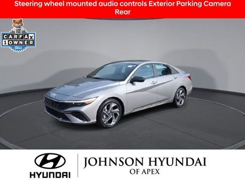 Certified 2025 Hyundai Elantra Sport image 4