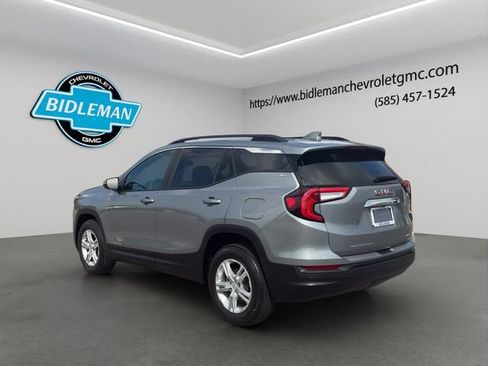 Used 2023 GMC Terrain SLE w/ Driver Convenience Package AWD/4WD image 5