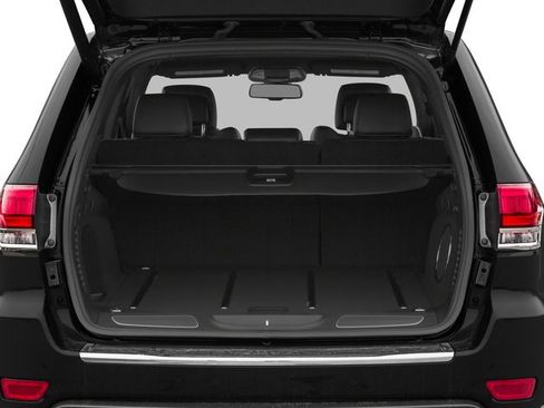 Used 2016 Jeep Grand Cherokee Limited w/ Luxury Group II AWD/4WD image 15
