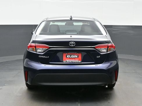 Used 2026 Toyota Corolla LE FWD image 5