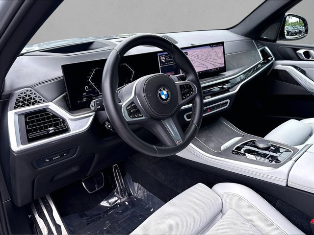 Certified 2024 BMW X5 xDrive40i w/ M Sport Package AWD/4WD image 14