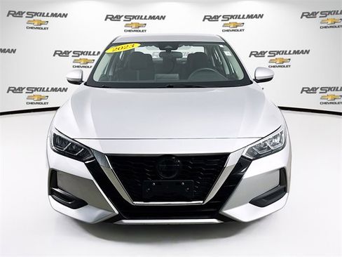 Used 2023 Nissan Sentra SV image 2