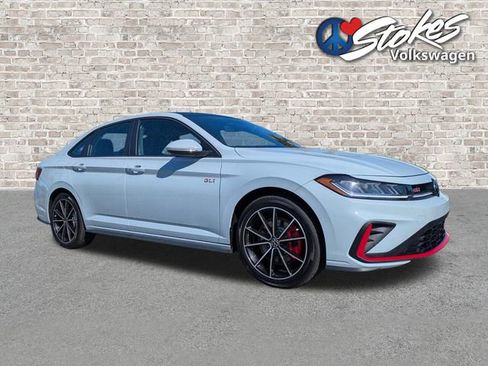 Certified 2025 Volkswagen Jetta GLI Autobahn image 2