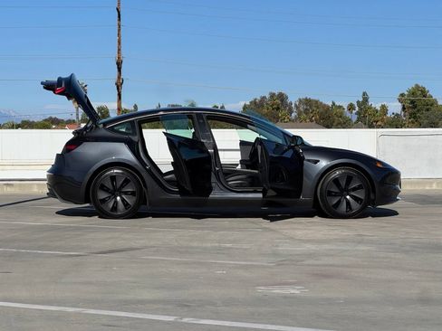 Used 2025 Tesla Model 3 RWD image 27
