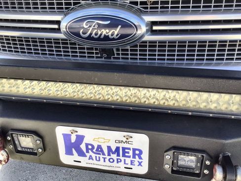 Used 2015 Ford F150 Platinum w/ Equipment Group 701A Luxury image 32