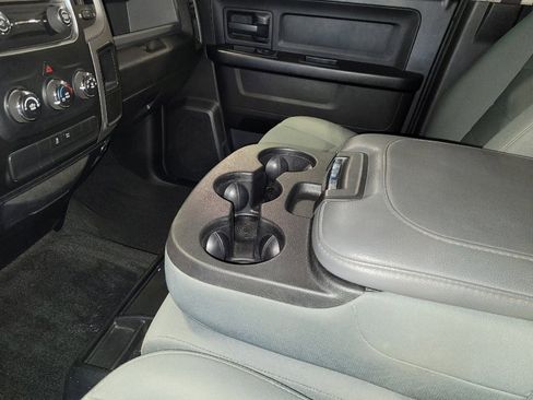 Used 2017 RAM 1500 Express w/ Express Value Package RWD image 26