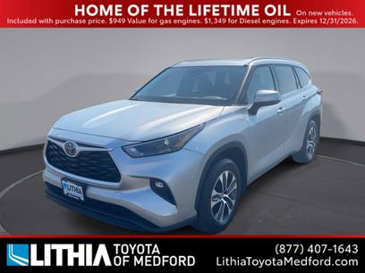 Used 2022 Toyota Highlander XLE