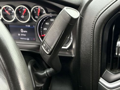 Used 2020 Chevrolet Silverado 2500 LT AWD/4WD image 18