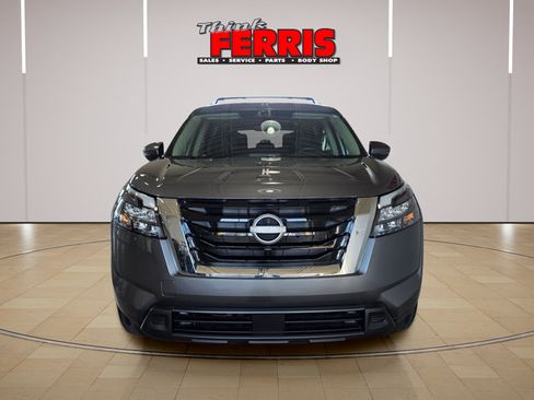Used 2025 Nissan Pathfinder SV AWD/4WD image 8