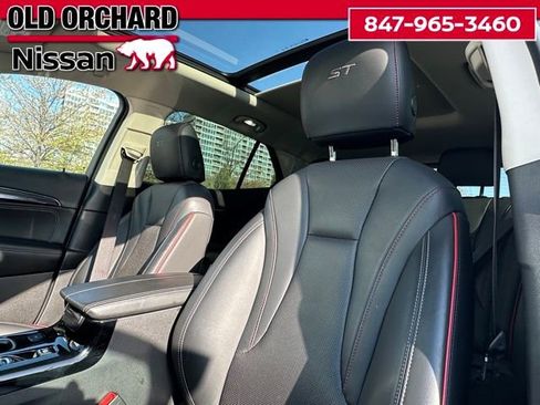 Used 2023 Buick Envision Essence w/ Sport Touring Package AWD/4WD image 11