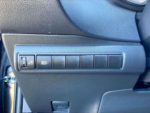 Used 2023 Toyota Corolla LE image 33
