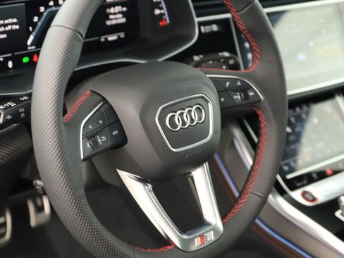 New 2026 Audi SQ7 Prestige image 16