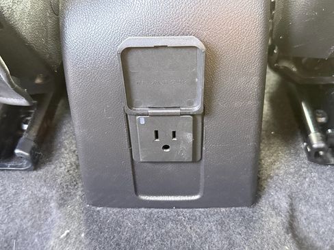 Used 2020 Chevrolet Trax LT w/ Sun & Sound Package image 19