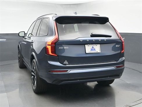 New 2026 Volvo XC90 B6 Ultra w/ Protection Package Premier image 2
