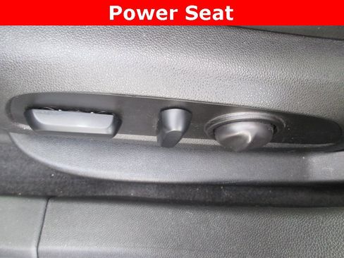 Certified 2021 Chevrolet Blazer RS w/ Enhanced Convenience Package image 24