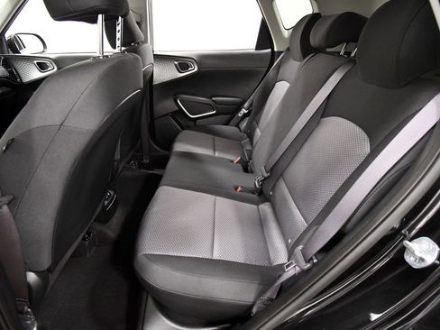 Certified 2025 Kia Soul S FWD image 15
