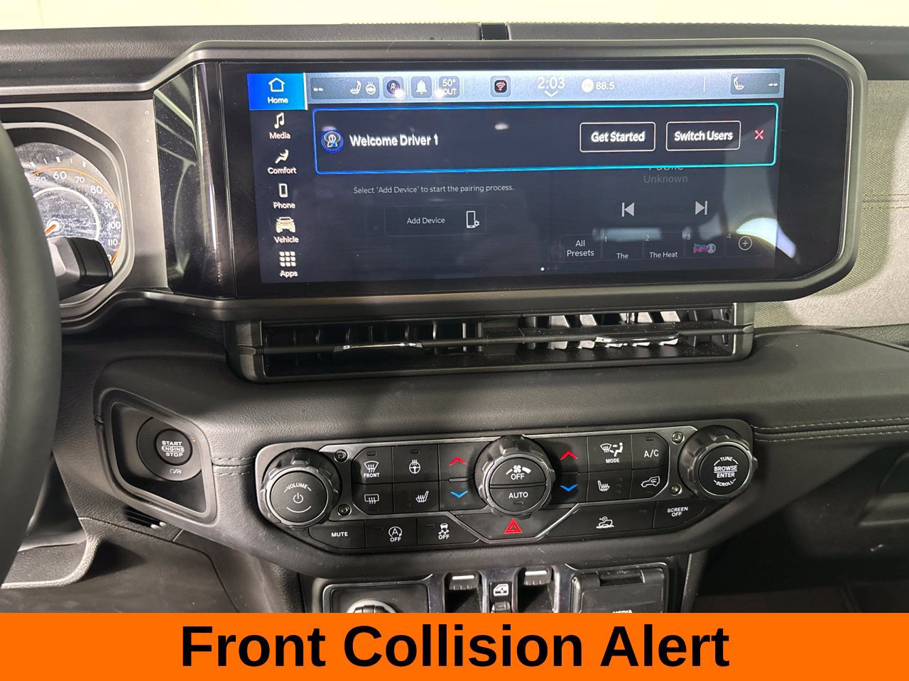 Used 2026 Jeep Wrangler Unlimited Sahara AWD/4WD image 17