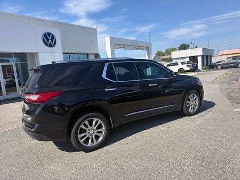 Used 2018 Chevrolet Traverse High Country AWD/4WD image 3