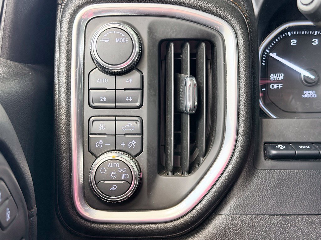 Used 2021 GMC Sierra 1500 AT4 w/ AT4 Premium Package AWD/4WD image 40