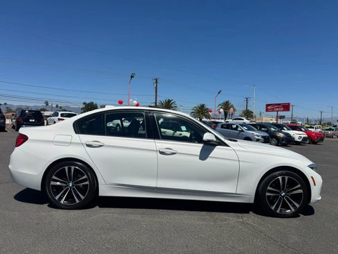 Used 2018 BMW 330i Sedan w/ Convenience Package RWD image 10