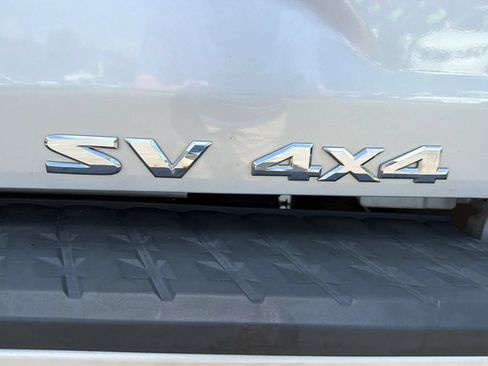 Used 2020 Nissan Titan SV w/ SV Convenience Package AWD/4WD image 11