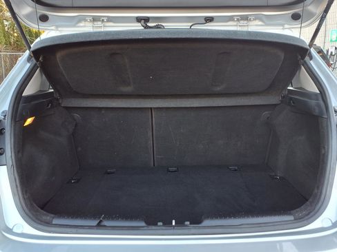 Used 2017 Kia Forte LX image 16