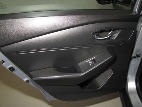 Used 2025 Honda Accord LX image 12
