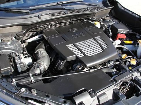 Used 2023 Subaru Forester Premium AWD/4WD image 15