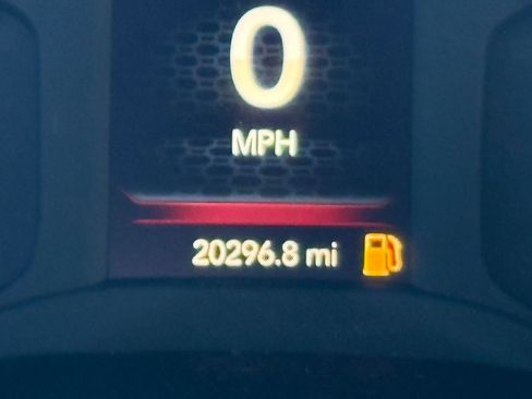 Used 2024 RAM 2500 Big Horn w/ Sport Appearance Package image 25