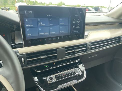 Used 2024 Lincoln Corsair AWD w/ Equipment Group 101A image 16