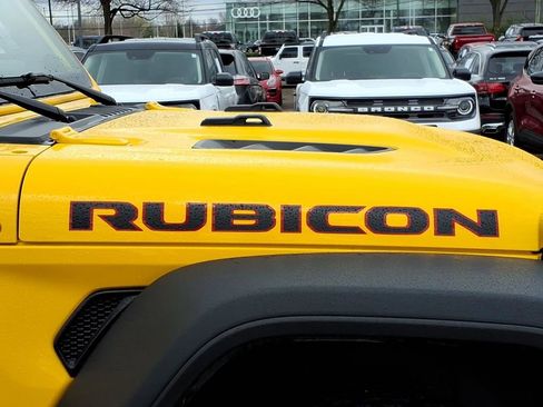 Used 2021 Jeep Wrangler Unlimited Rubicon w/ LED Lighting Group image 8