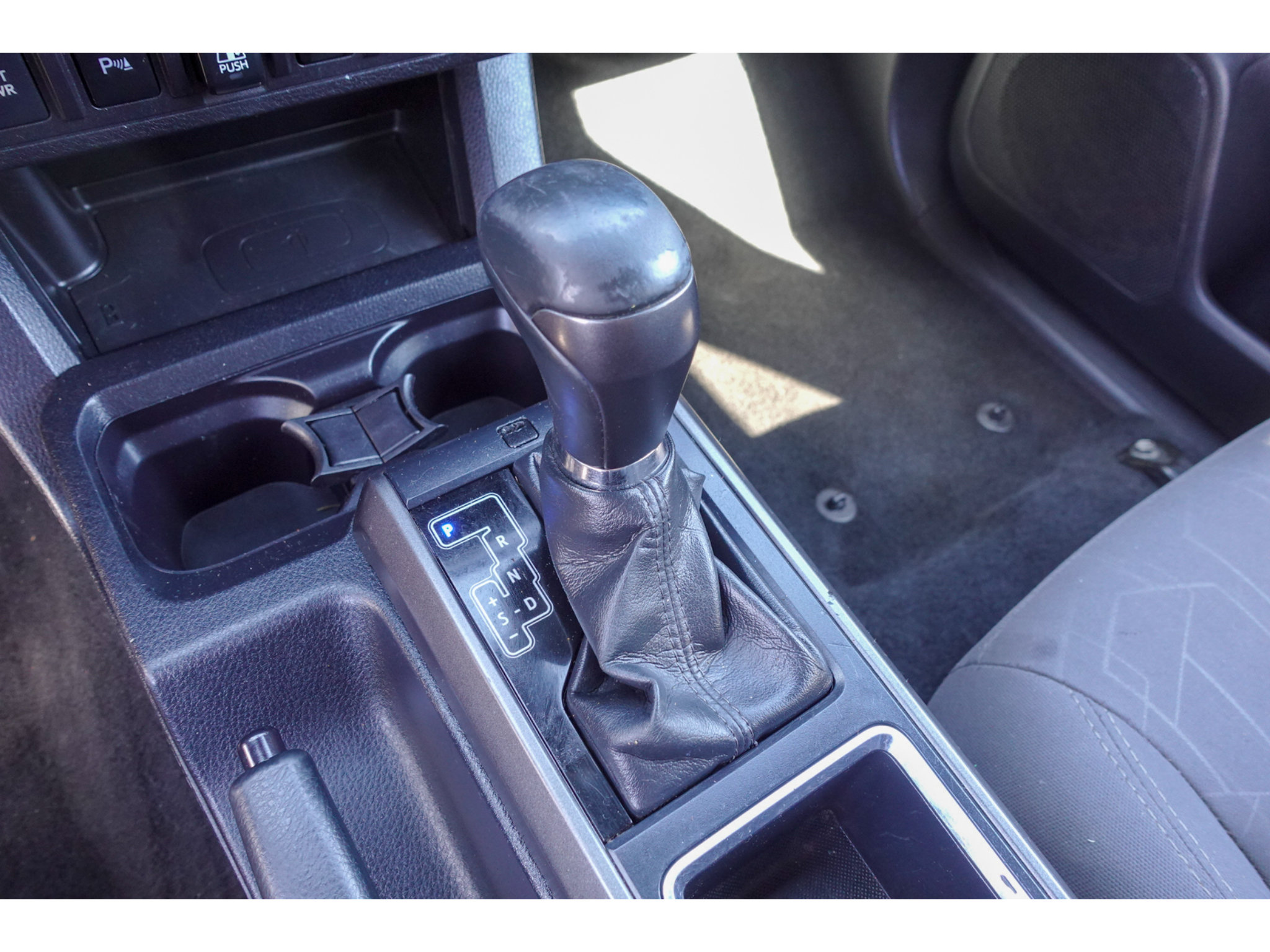 Used 2019 Toyota Tacoma TRD Off-Road w/ Technology Package AWD/4WD image 21