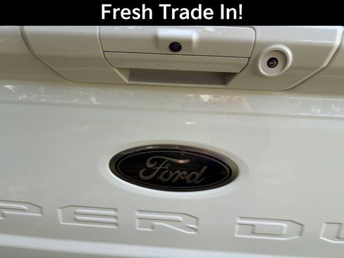 Used 2024 Ford F250 Lariat w/ Black Appearance Package AWD/4WD image 9