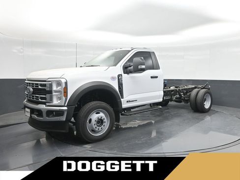 New 2025 Ford F550 4x4 Regular Cab Super Duty image 1