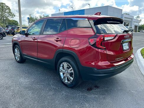 Used 2023 GMC Terrain SLE FWD image 7
