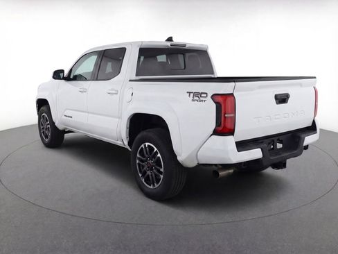 Used 2024 Toyota Tacoma TRD Sport image 6