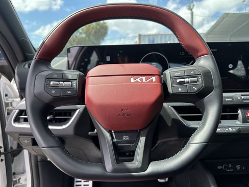 Used 2025 Kia K4 GT-Line Turbo FWD image 11