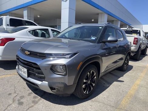 Used 2022 Chevrolet TrailBlazer LT image 1